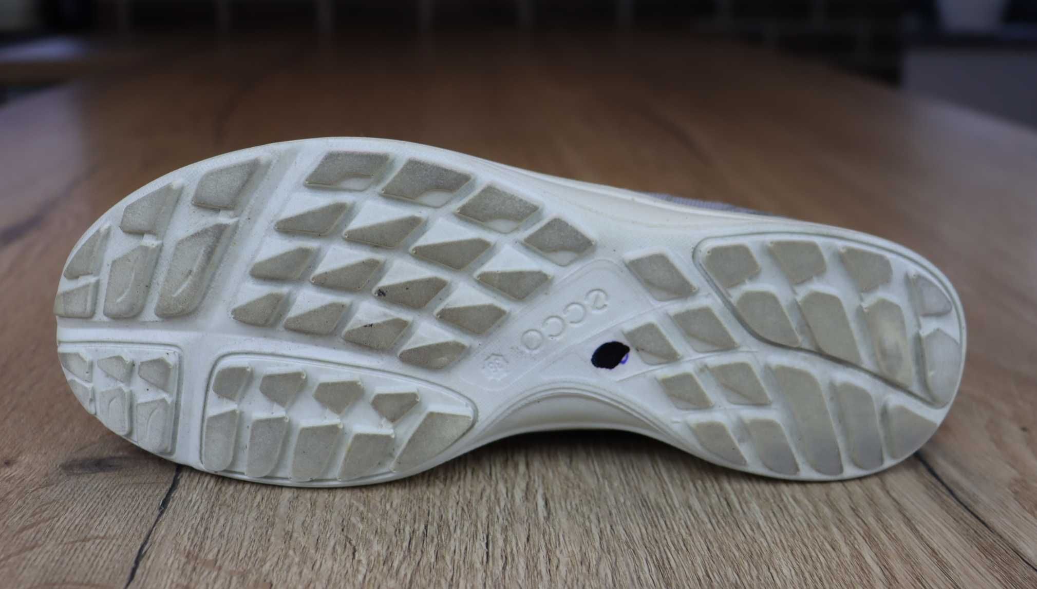 Ecco Terracruise tekstylne ażurkowe sneakersy 36 ( 23,8 CM)