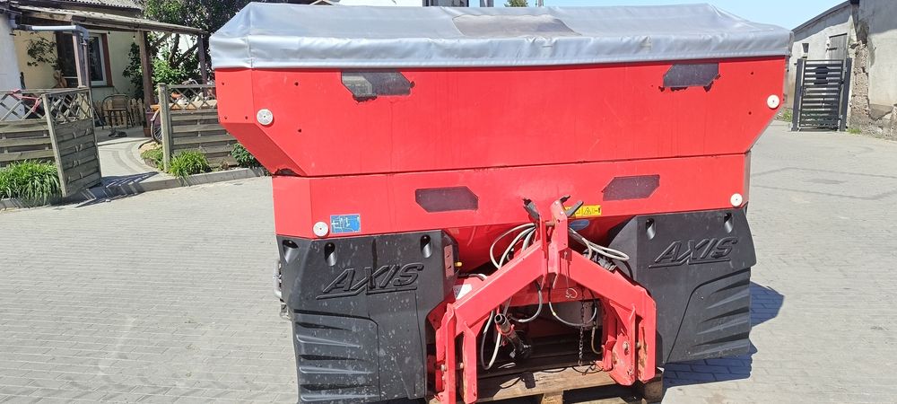 Sprzedam Rozsiewacz Kuhn AXIS M 40.2 W rok2018