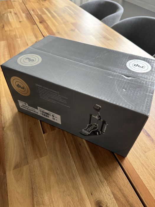 Pedal bombo DW2000 NOVO em caixa