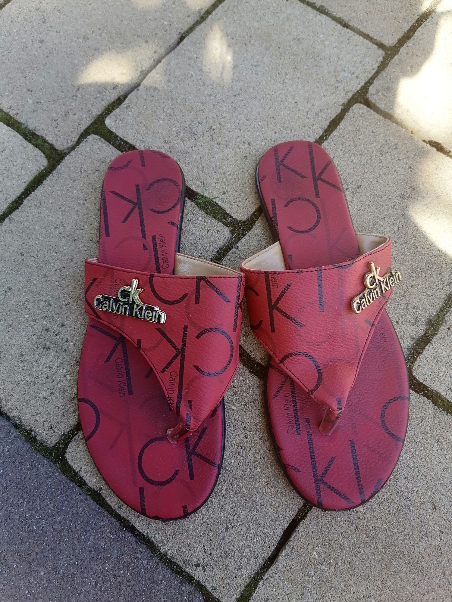 Klapeczki klapki buty Calvin Klein czerwone żywy kolor śliczne 37