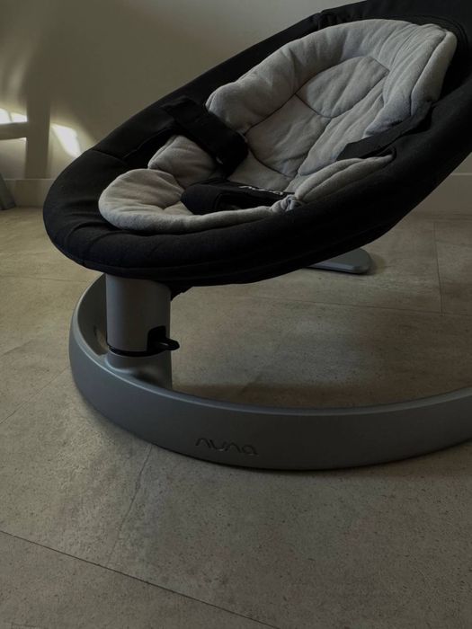 Крісло-шезлонг для дітей від NUNA