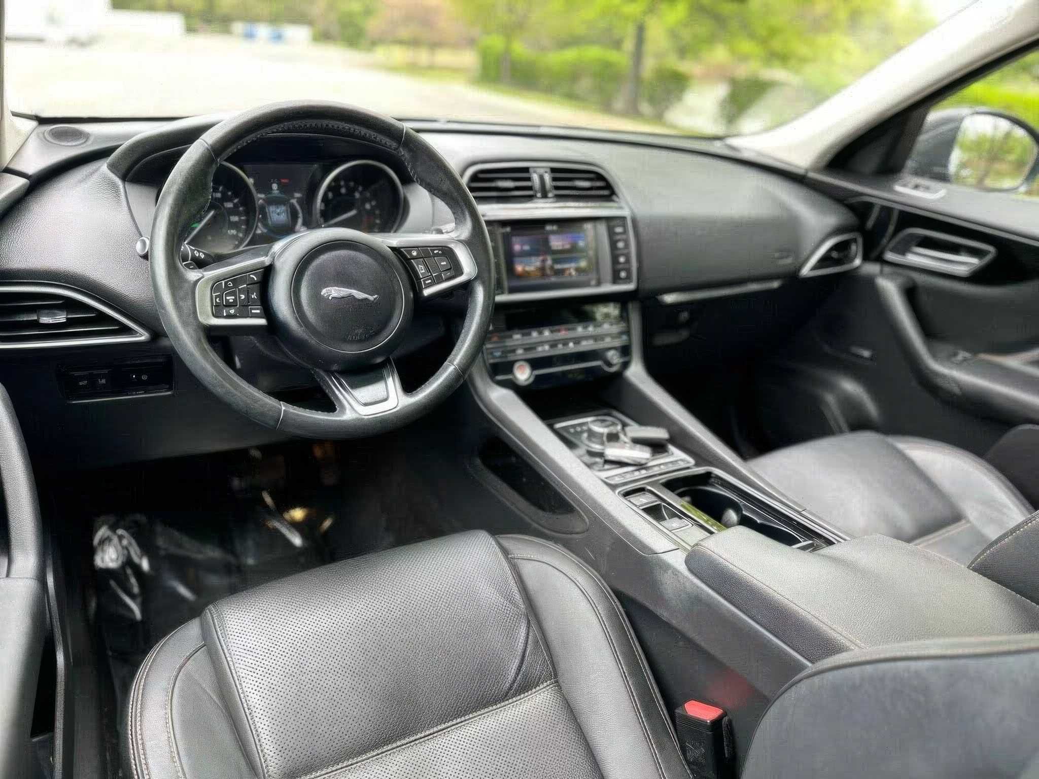2018 Jaguar F-PACE 30t Prestige