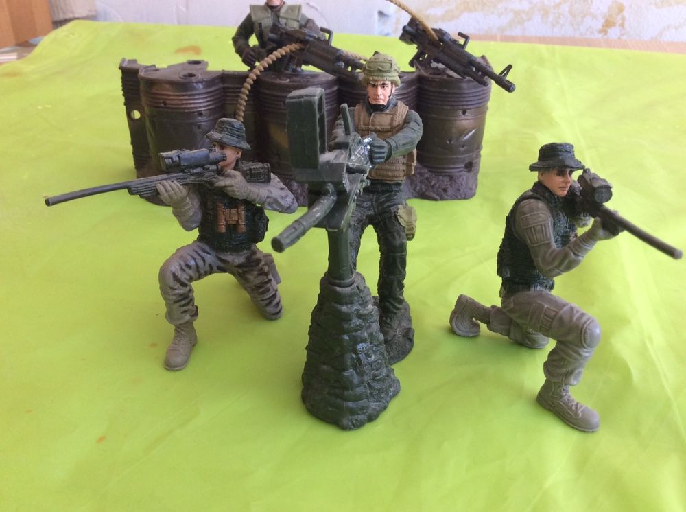 Soldier Force Figuras