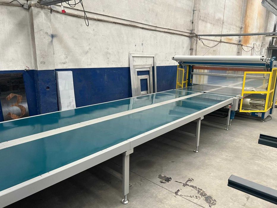 MÁQUINA INDUSTRIAL DE EMBALAGEM AUTOMÁTICA