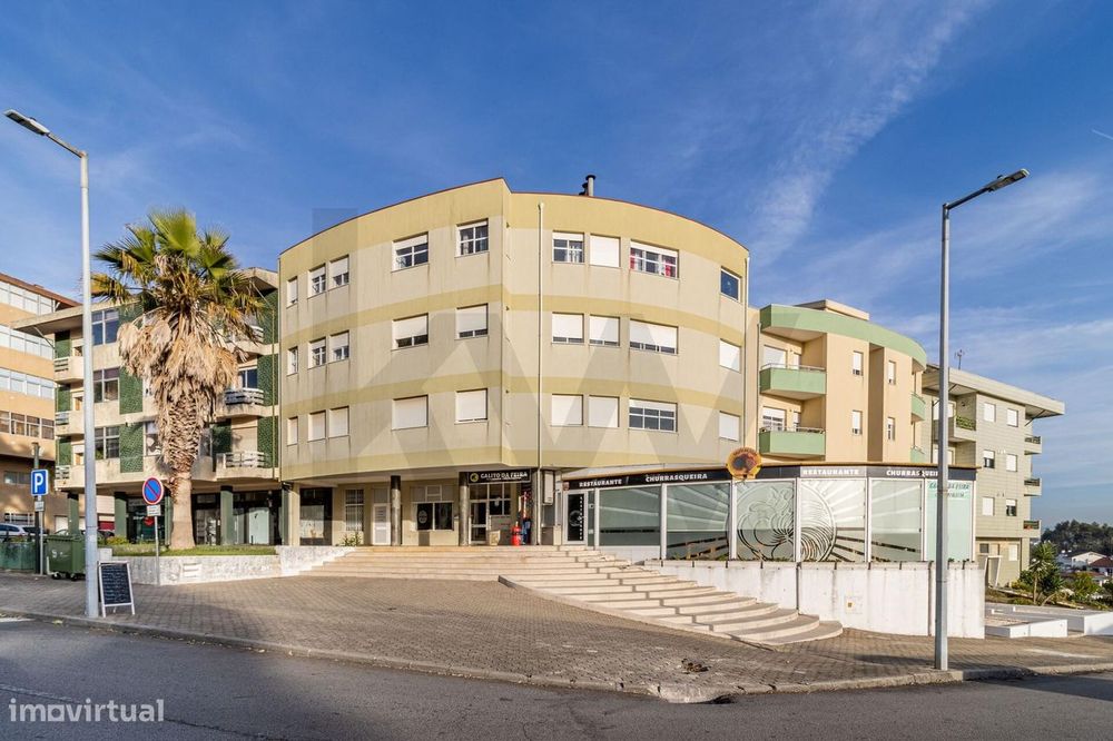 Apartamento T2 em zona residencial de Santa Maria da Feira