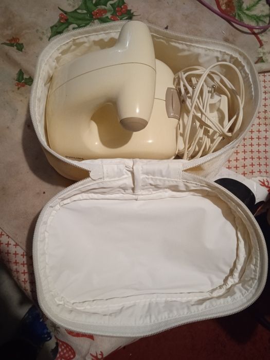 Massagador corporal com estojo e carregador