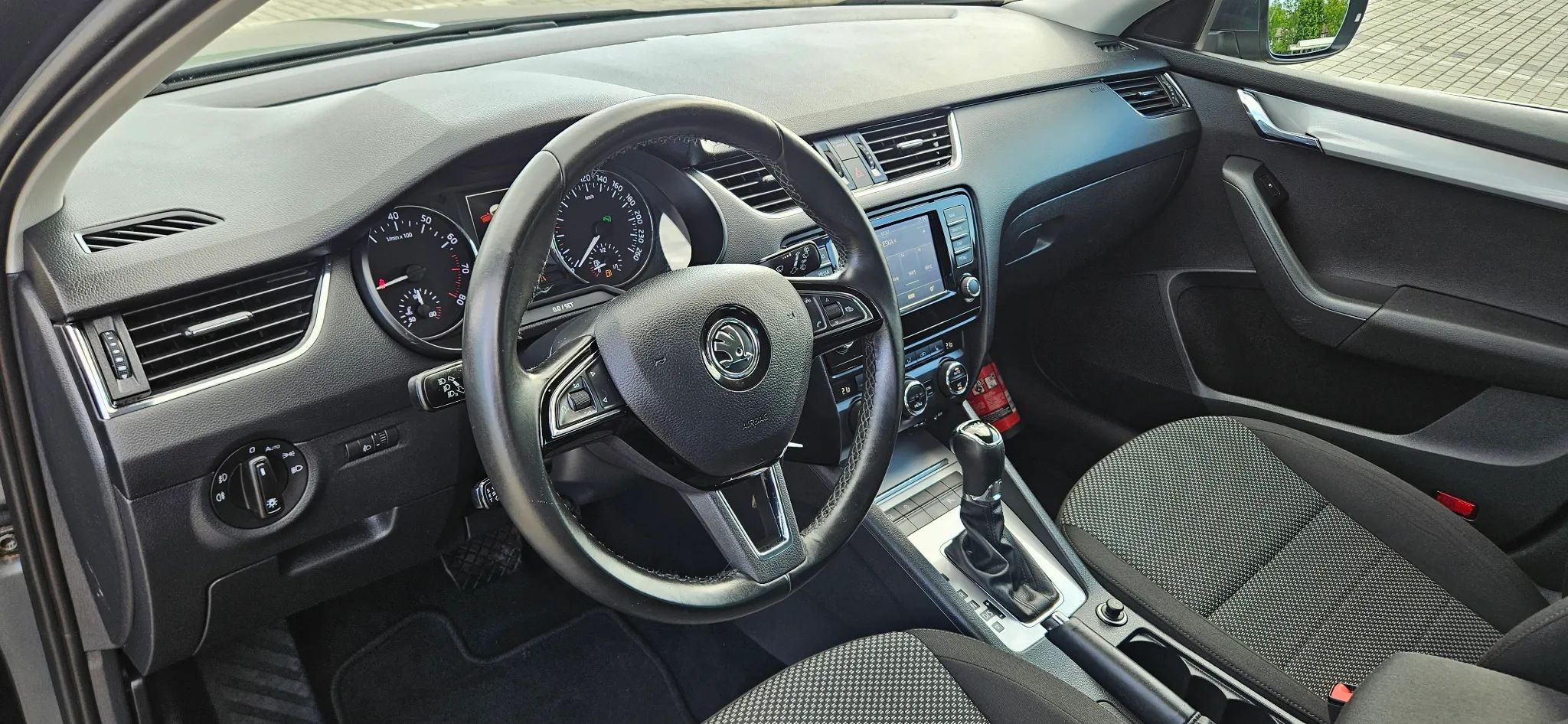 Skoda Octavia 1.0benzyna 115KM/automat/navi/KAMERA/asystenci/bezwypadkowa/ZADBANA