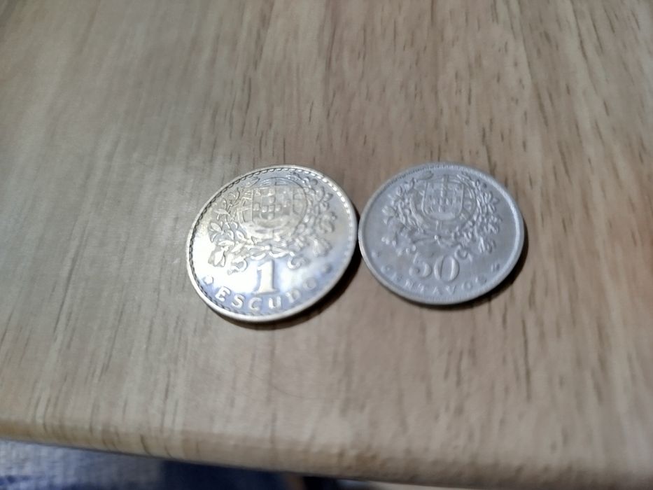 1 escudo 1957 e 50 centavos de 1957