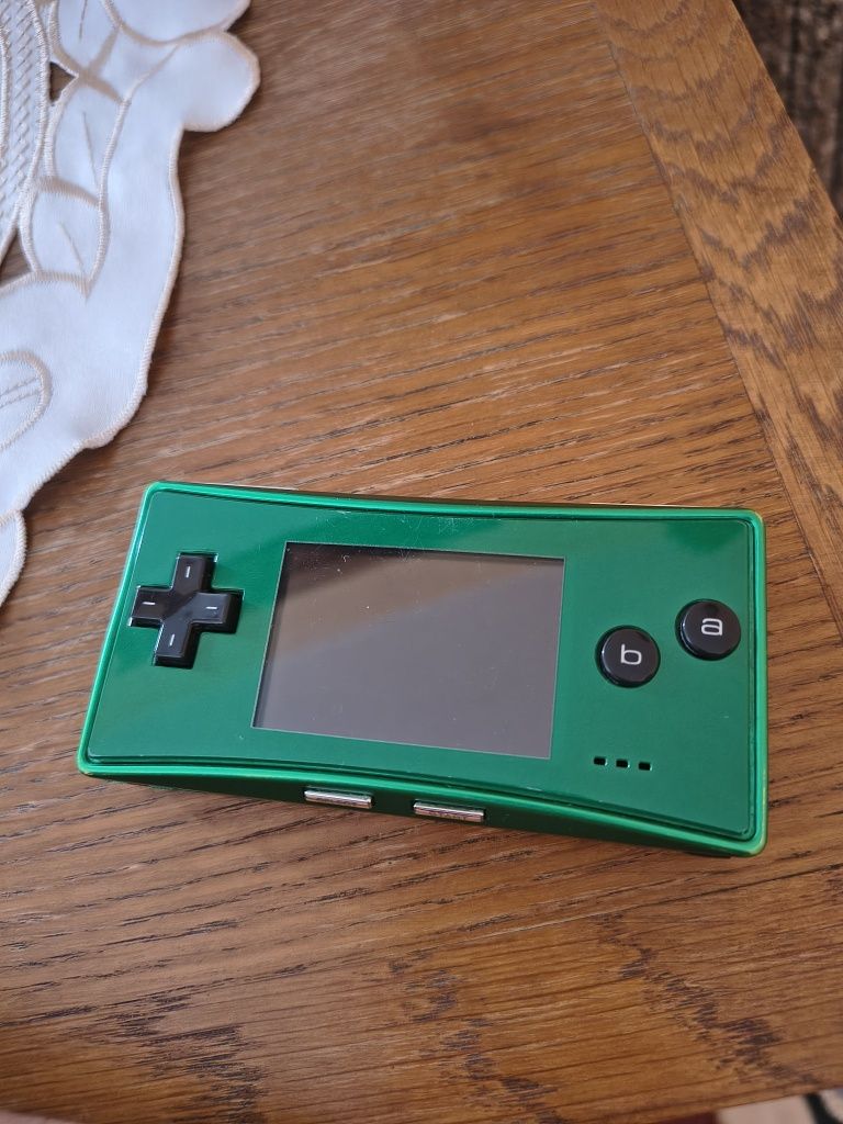 Nintendo Gameboy Micro + Oryginalna ładowarka i gra