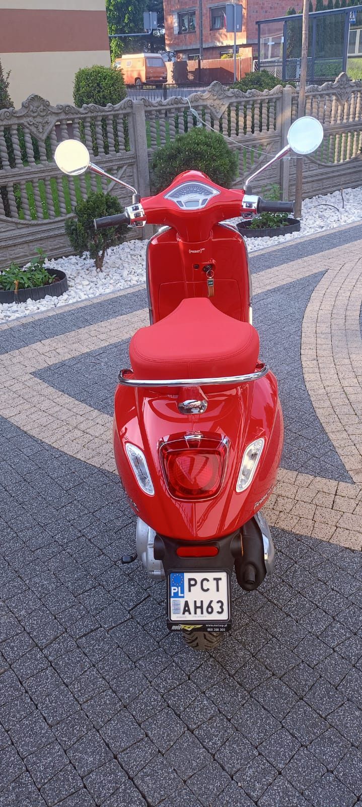 Nowy Piaggio Vespa Primavera 2km Przebiegu