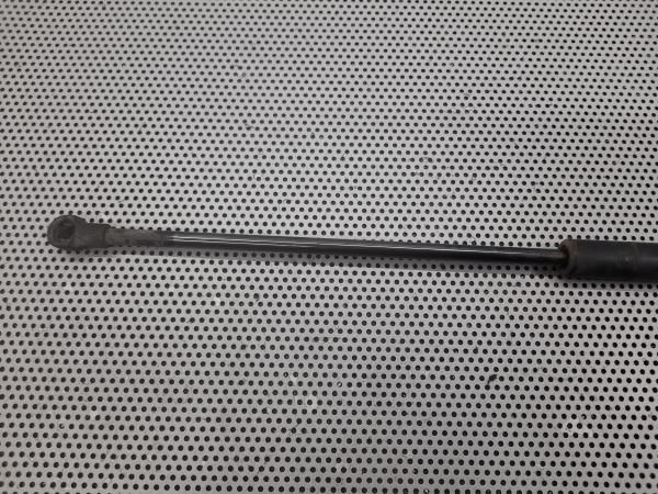 Amortecedor da mala TOYOTA Prius Hatchback (_W2_)