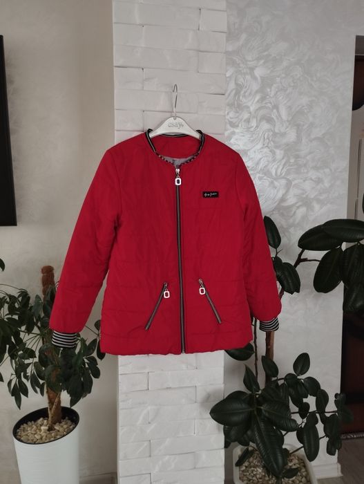 Куртка весняна для дівчинки вітровка