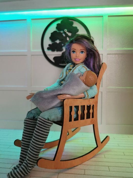 Krzesło bujane dla lalek