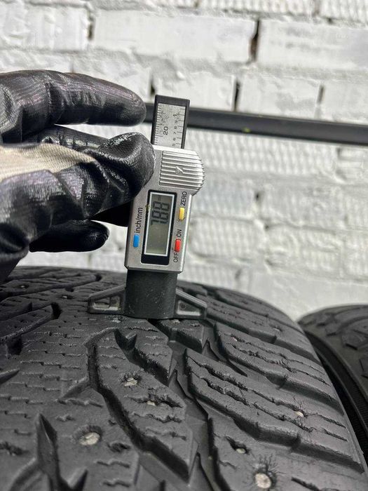 Зимові шини 265/50 R19 Nokian Hakkapeliitta 9 SUV (7033)