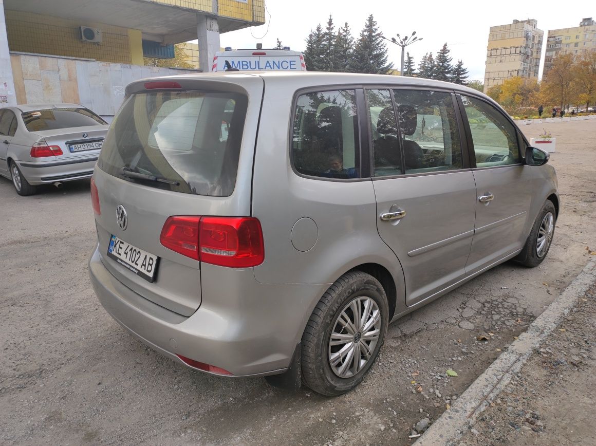 Volkswagen Touran 2011, 1.6 TDI, DSG 6