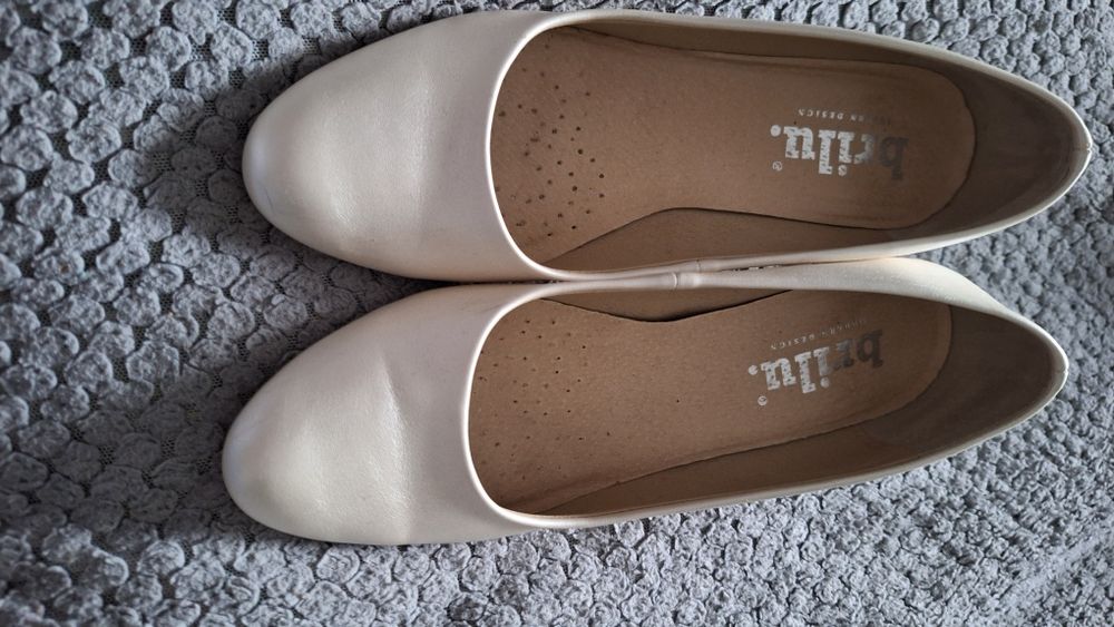 Buty brilu.     38