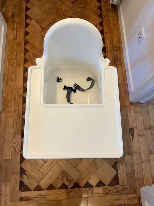 Muda fraldas móvel c/banheira Trama + Cadeira de papa IKEA c/tabuleiro