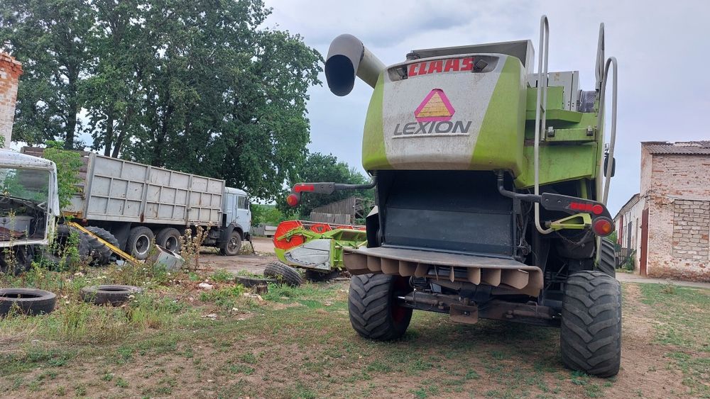 Продам Claas Lexion 570