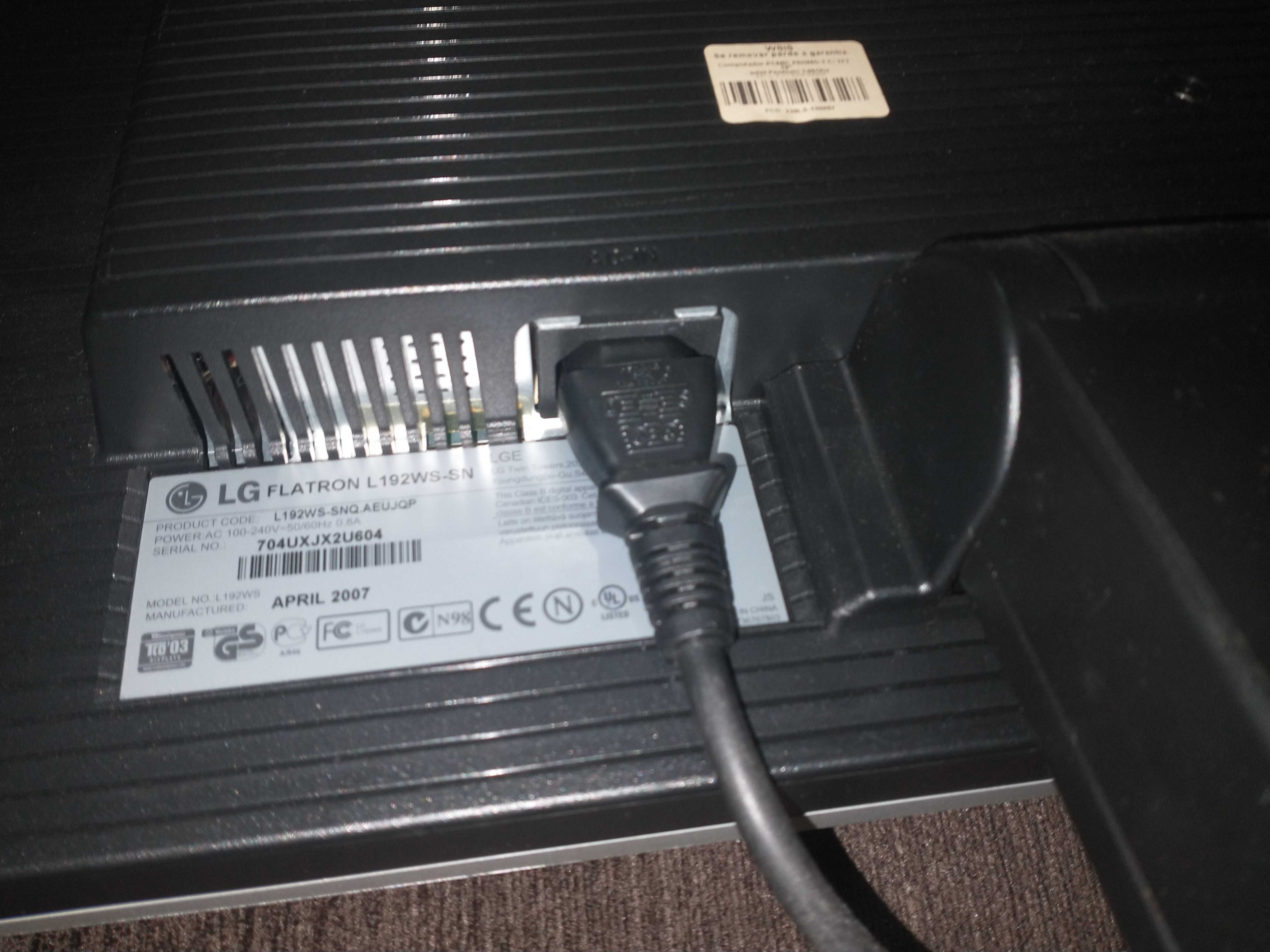 LG Monitor escritório/Ecrã escritório Flastron VGA