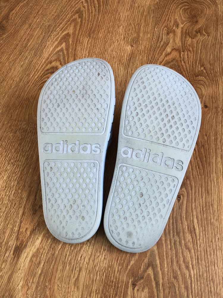 Шлепанцы тапочки Adidas Adilette