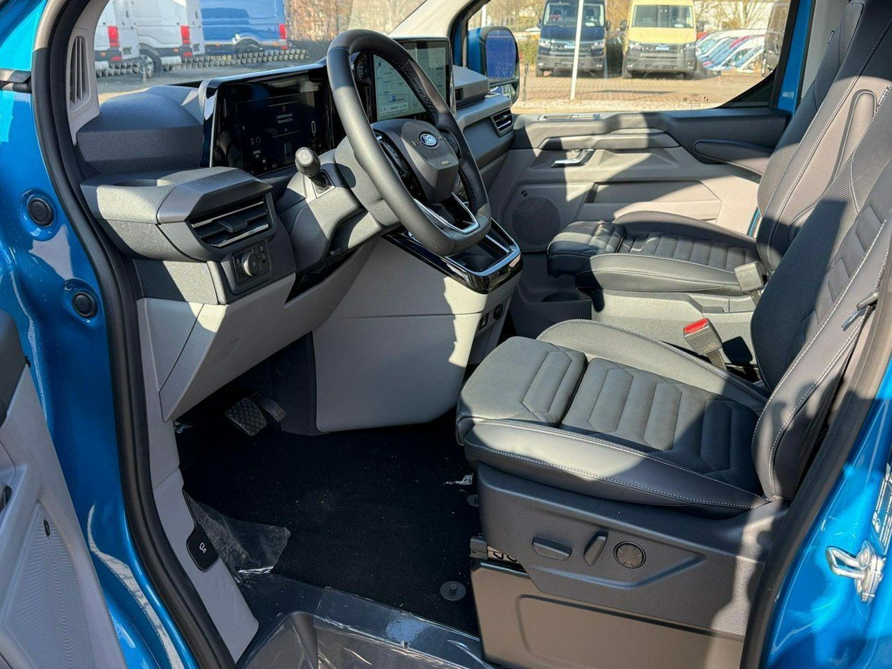 Ford Tourneo Custom L2 170KM Titanium X Elektr. Drzwi Kamera 360st. Webasto - 3476 zł