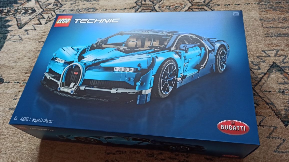 Lego Technic Bugatti Chiron 42083