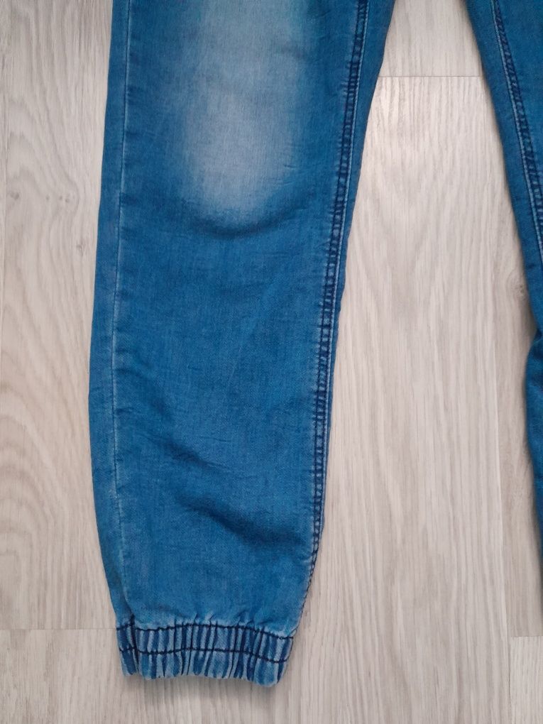 Spodnie jeansowe w gumkę Reserved 170 cm
