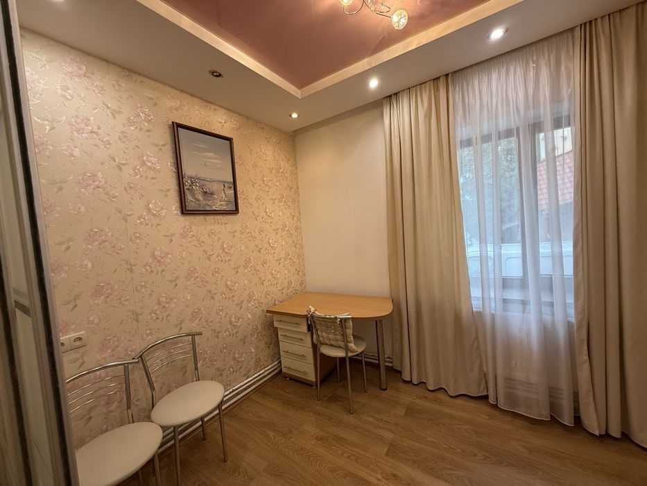 Здаю 2 кім Центр і/о поблизу озера