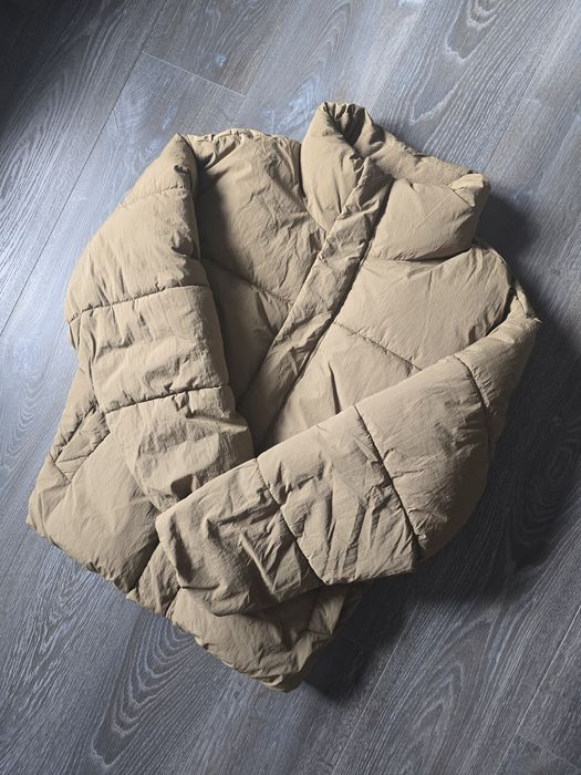 Гарний новий пуховик бершка bershka puffer-jacket sk8 y2k dc ск8 дс