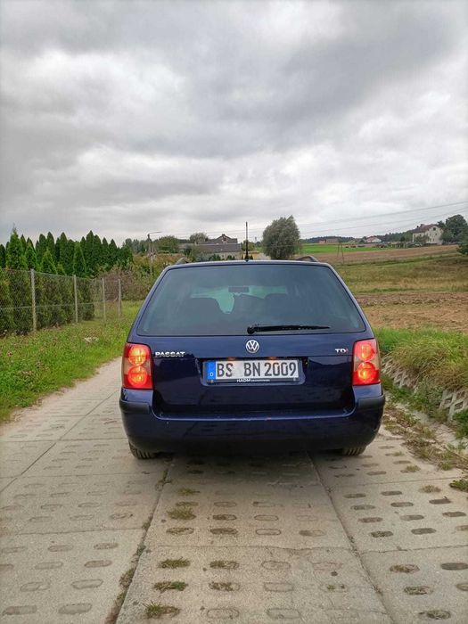 Sprzedam vw Passat 1.9tdi piekny 2002r klima sprawna import niemcy