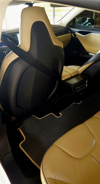 Продам Tesla S p85+