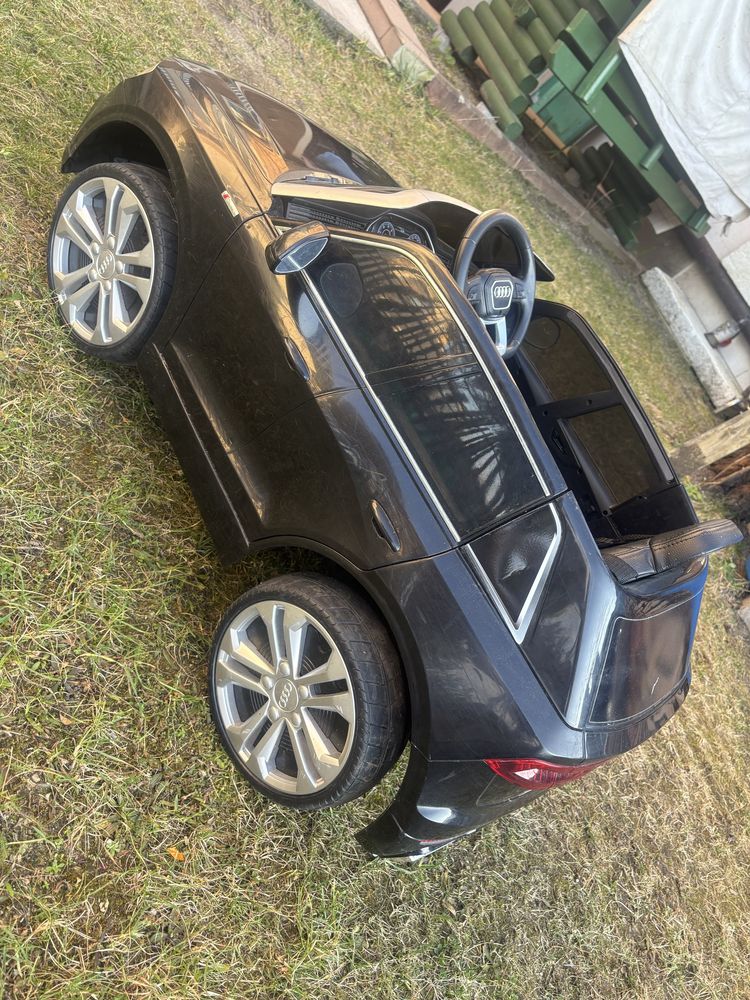 Autko audi na pilota nowy akumulator