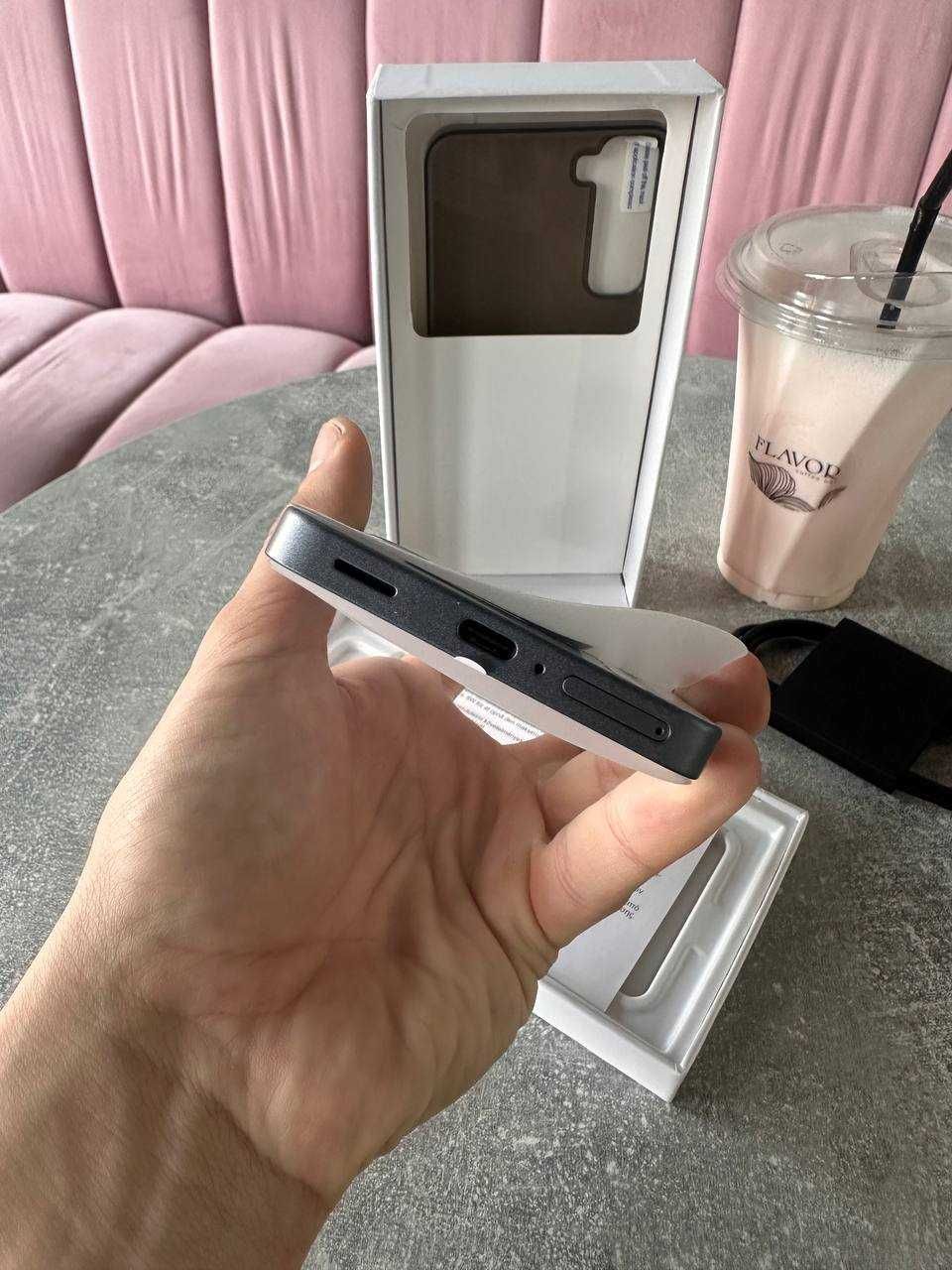Срочно Новый телефон 64гб