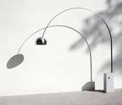 Lampe sur pied Flos Arco année 2005 + pied en marbre blanc