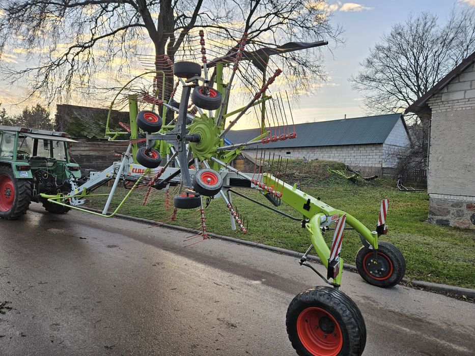 Zgrabiarka dwugwiazdowa CLAAS Liner 1650 Twin  z Niemiec 1750, 2900