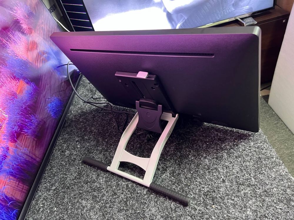 ТОП графічний монітор-планшет HUION KAMVAS 20 FHD IPS