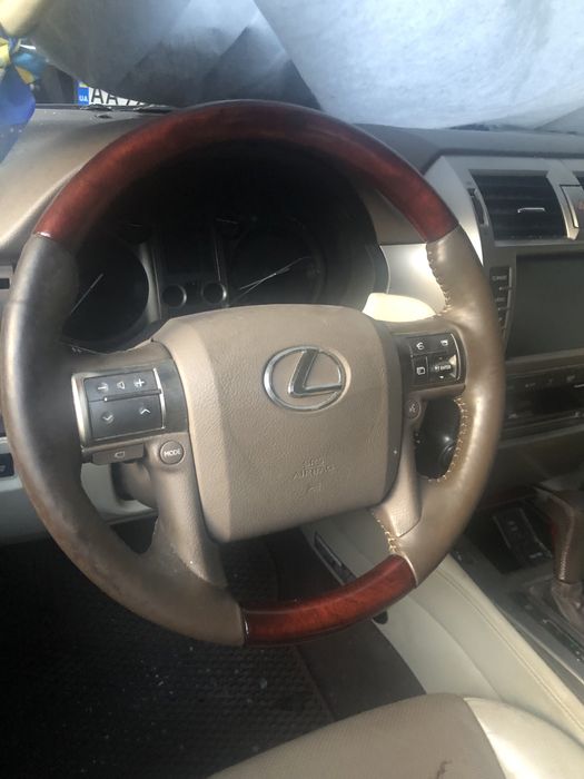 Lexus GX460 по запчастинах