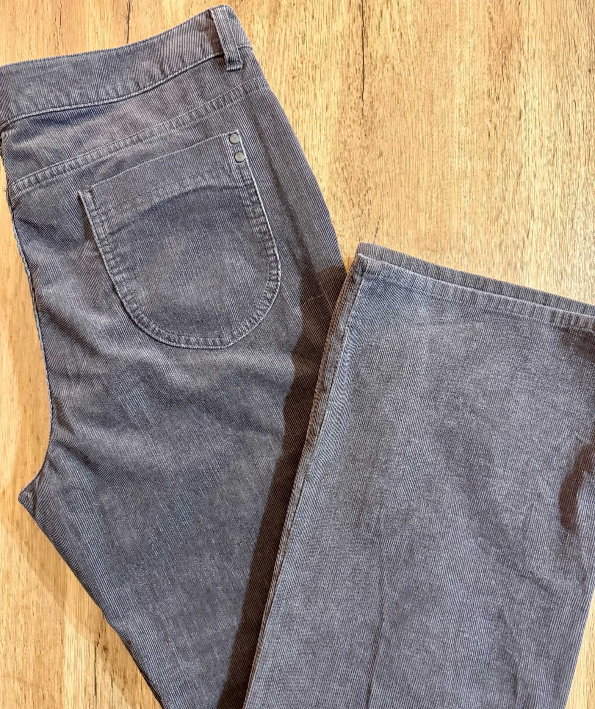 Nowe/ Powystawowe Spodnie Sztruksowe/ Marks & Spenser/ Chinos/