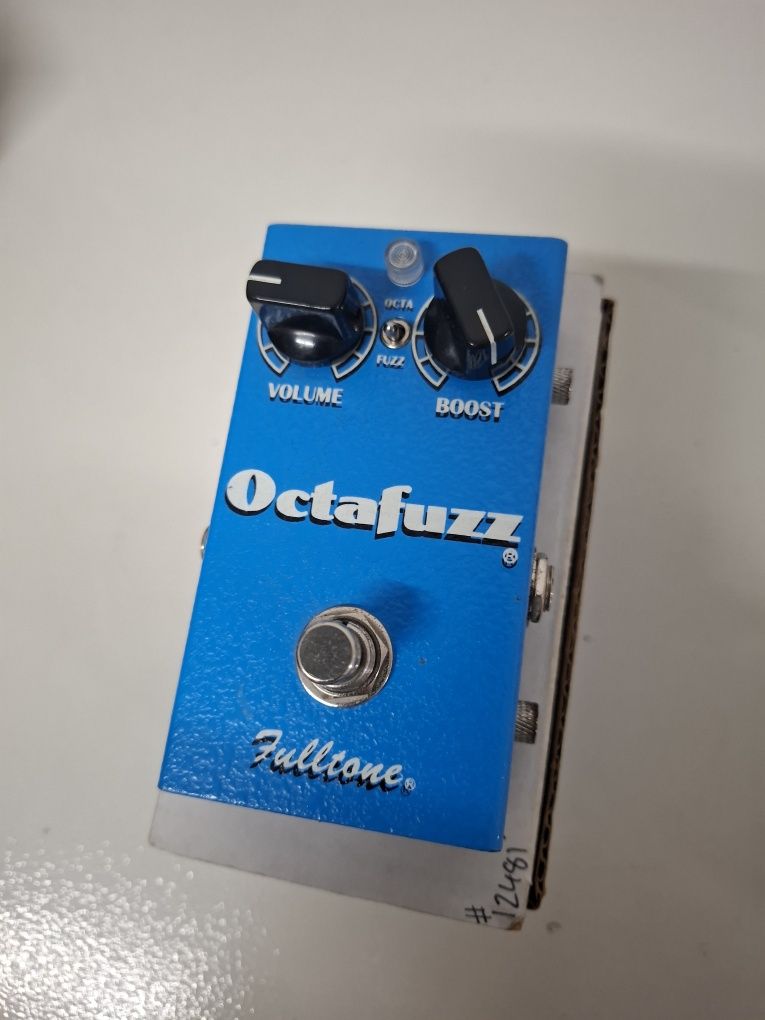 Pedais de guitarra Thorpy/Fulltone/Keeley