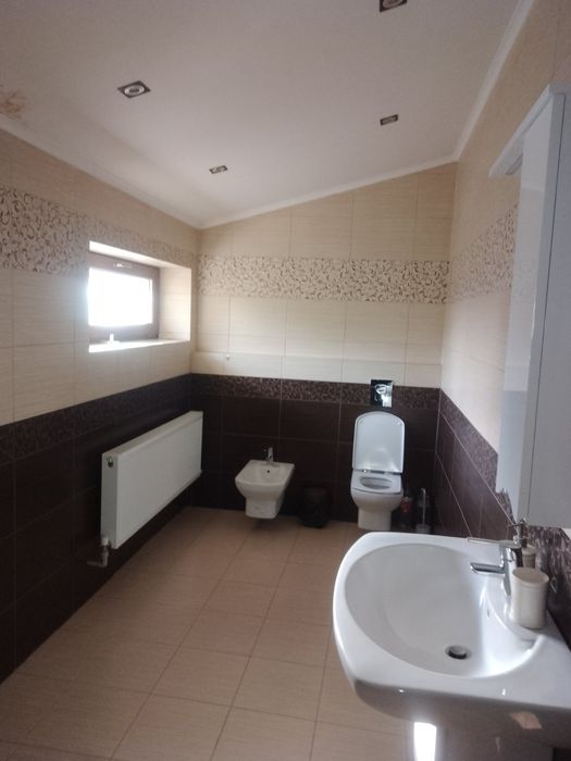 Сдам дом в безопасном тихом месте.поселок Артюховка Змеевского р. 2 эт