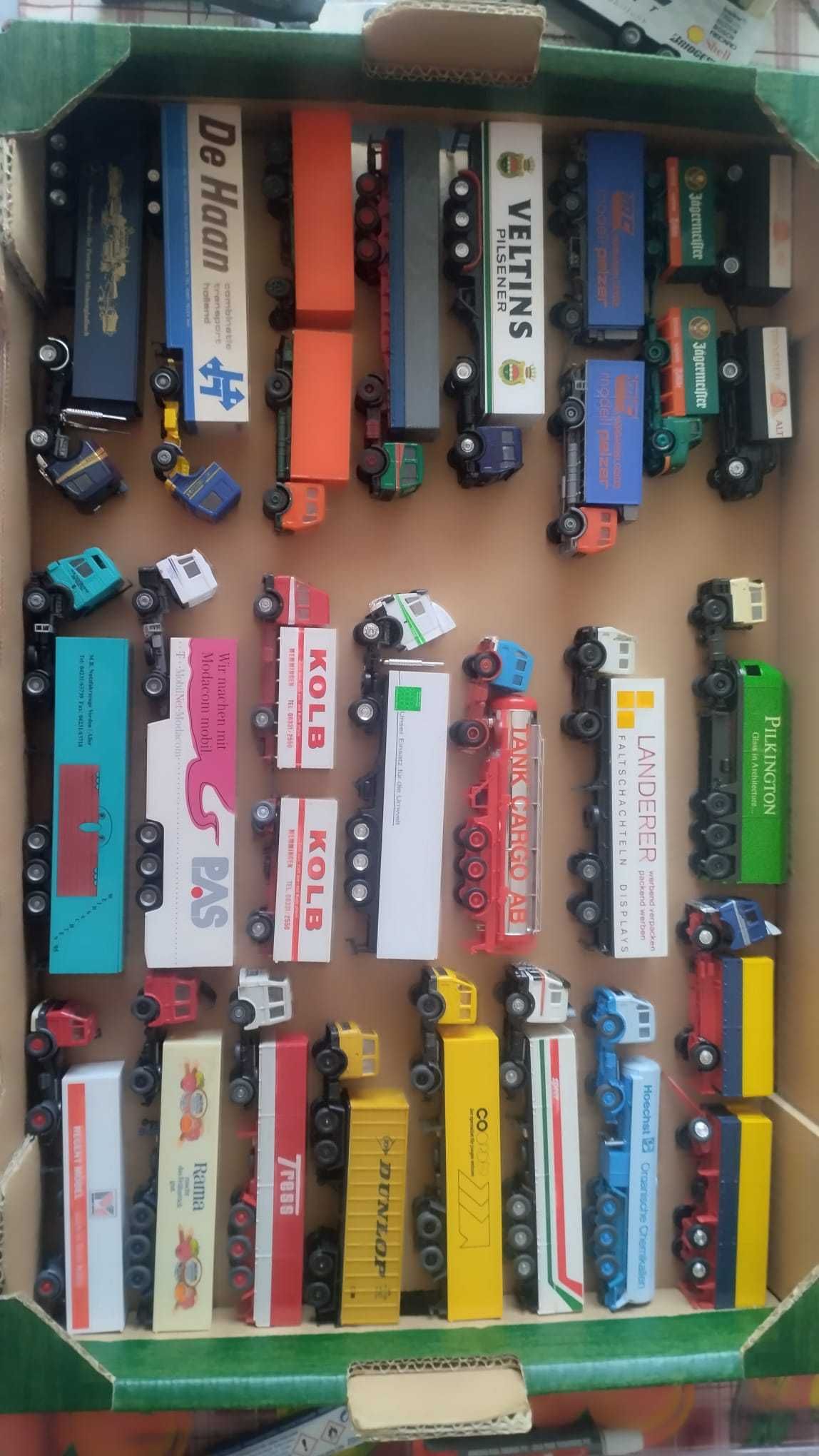 camoin e autocarros WIKING,AMW,ALBETO E SEM MARCA