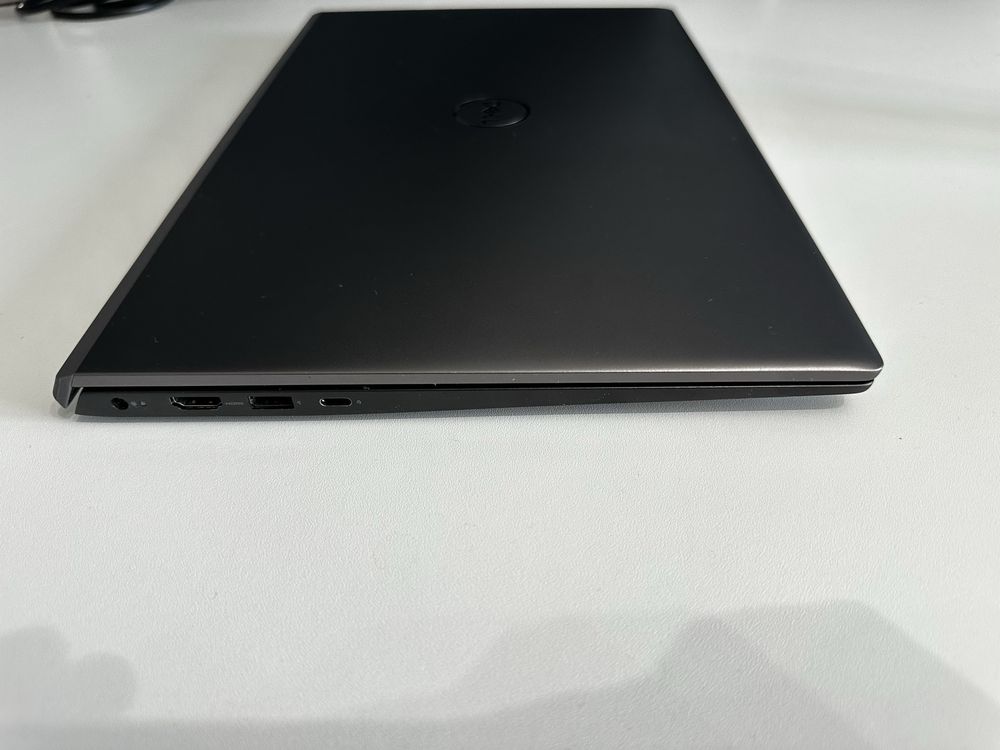 Laptop Dell Vostro 5502 Full HD win11 pro 15,6” i5 16 GB/256GB