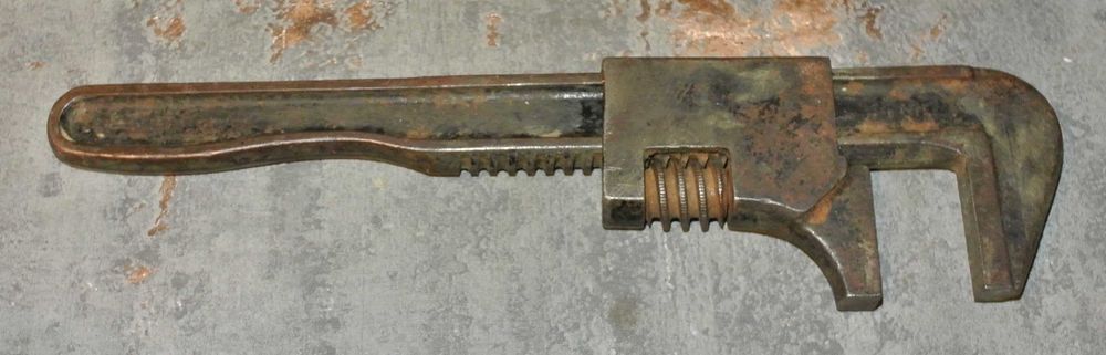 Zabytkowy klucz nastawny z USA