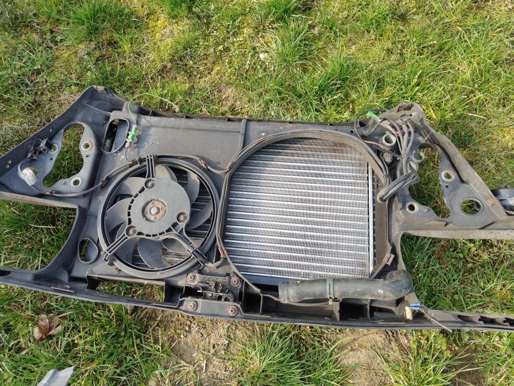Przedni pas chłodnica chłodnice przód audi A4 b5