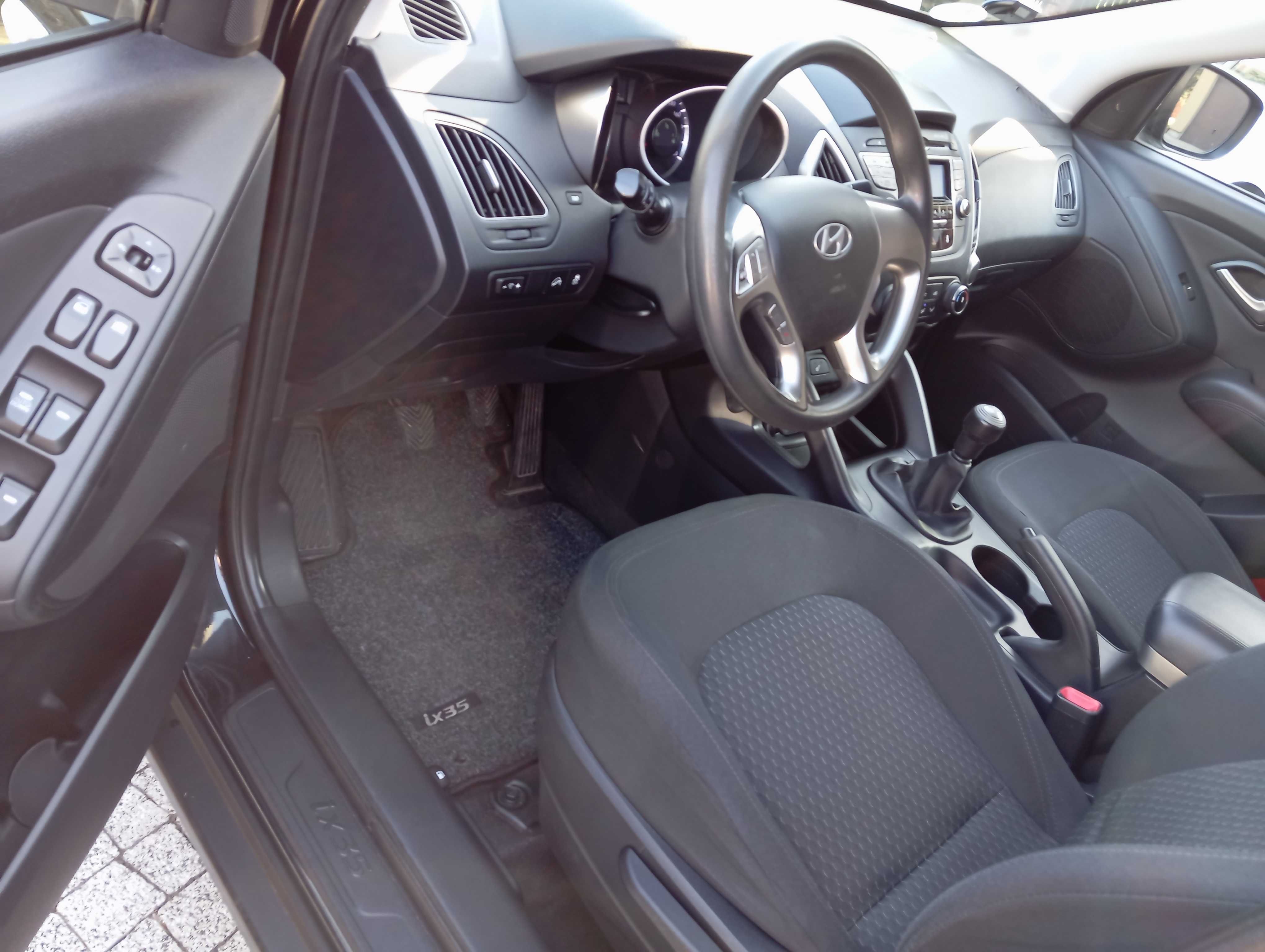 HYUNDAI ix 35 2,0 benzyna 2010