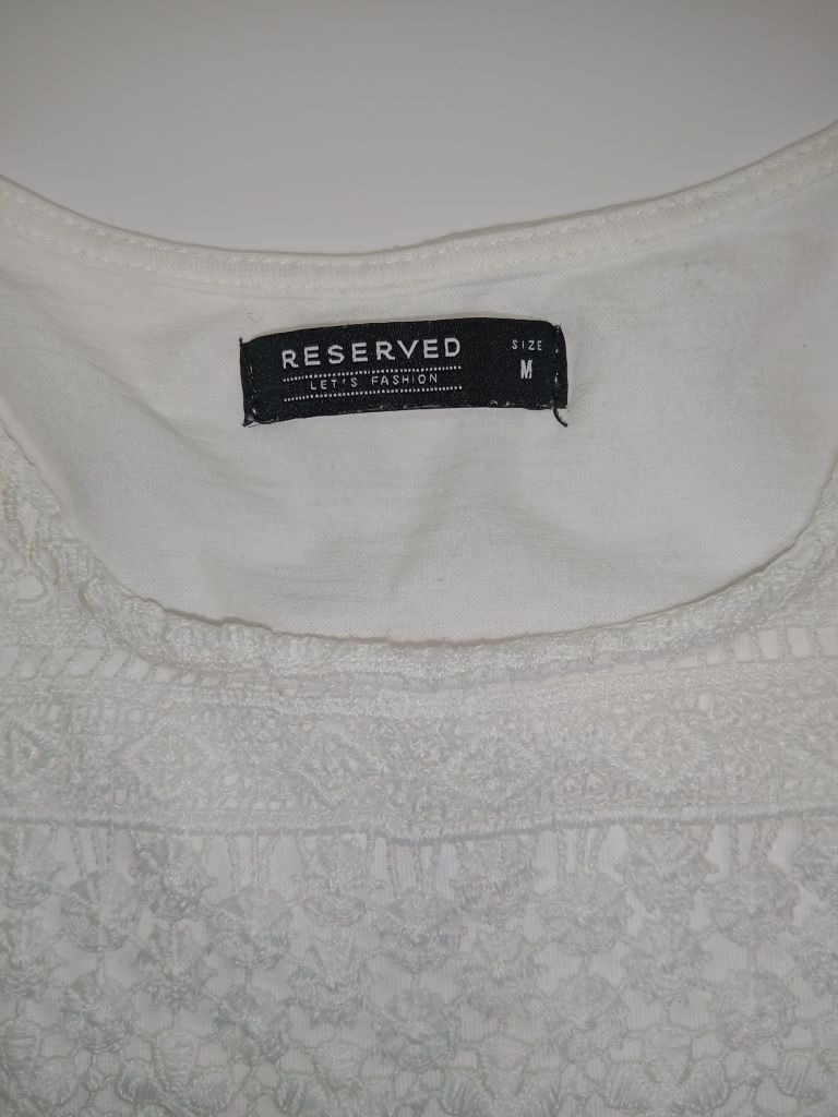 Reserved r.M biała bluzka, koszulka, t-shirt, koronka.