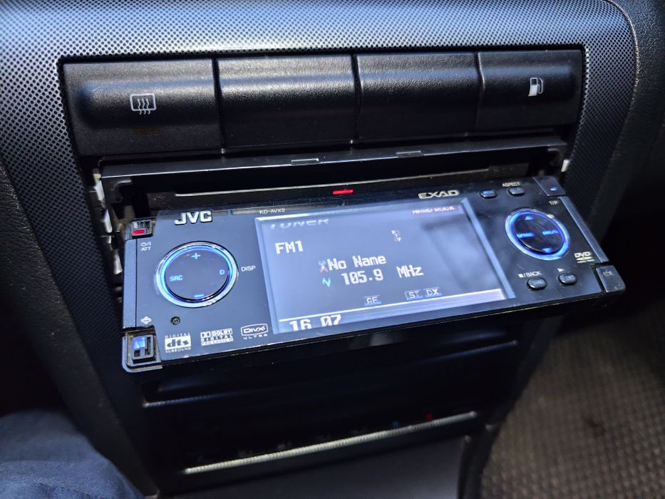 JVC kd-avx2 в хорошем состоянии