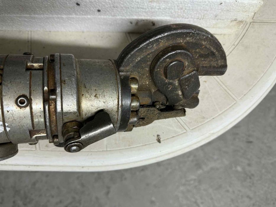 Nozycze do prętów zbrojeń przecinarka gilotyna