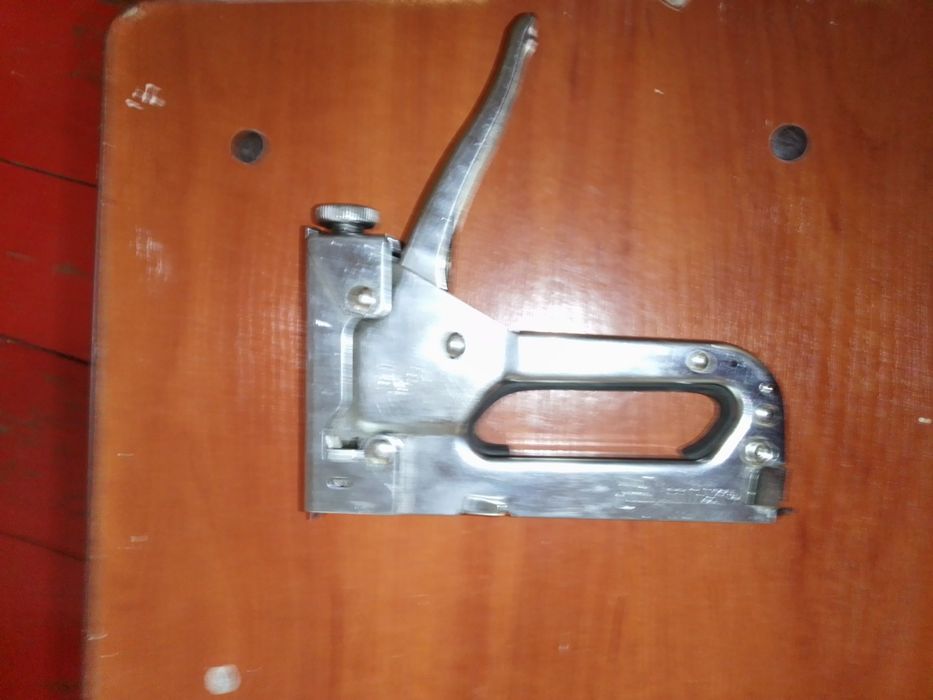 Степлер неробочий