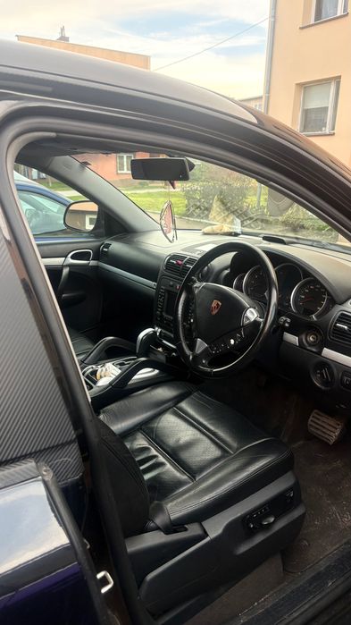 Porsche Cayenne S 4,5 V8 bez pneumatyki